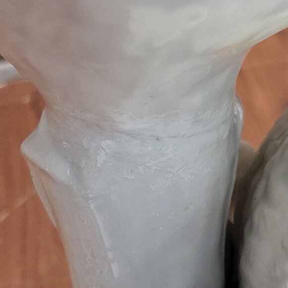 Vintage Large Porcelain Pair White Doves Bird Figurine Repaired - Picture 11 of 14